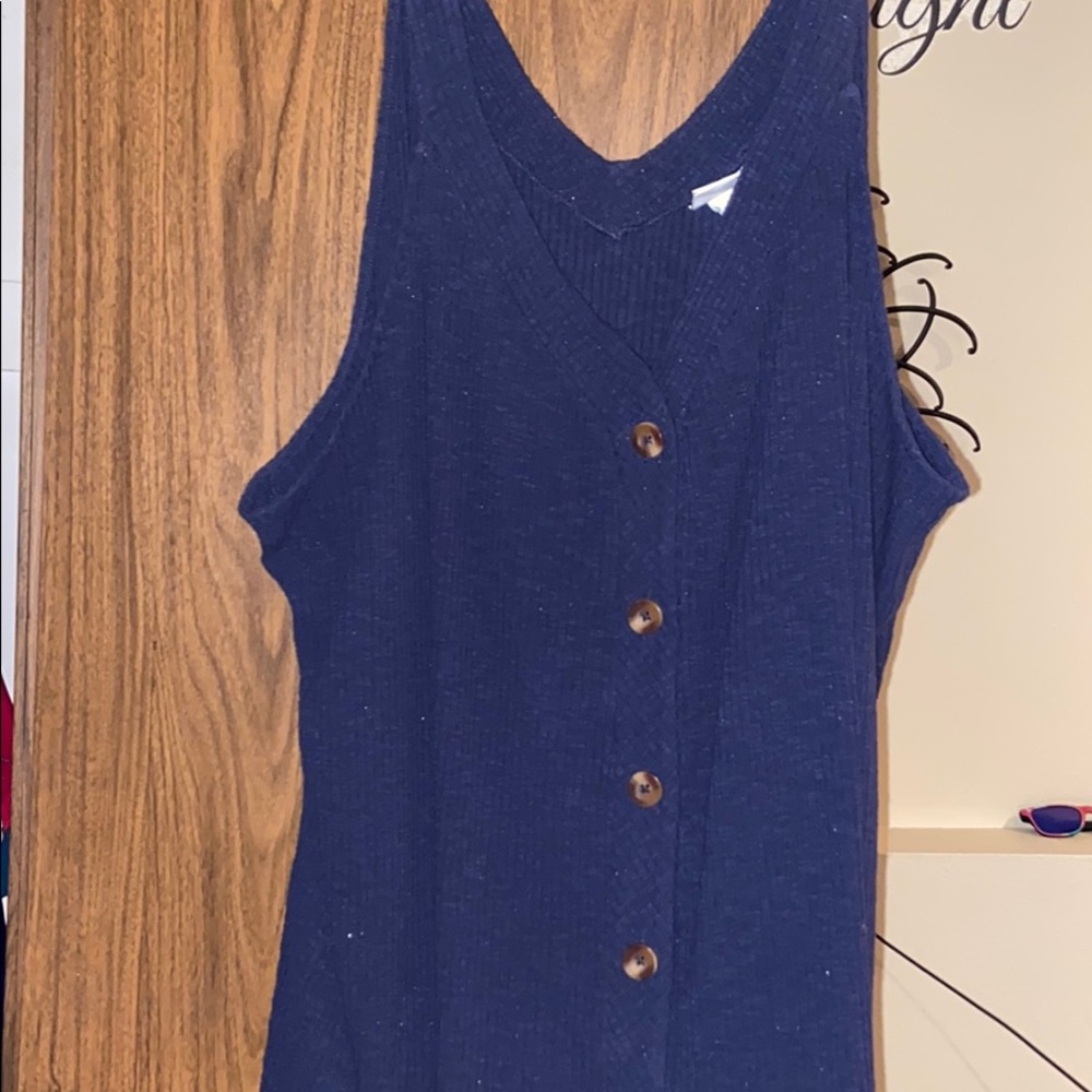 Size 3XL tank top